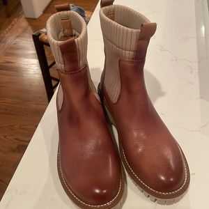 Vintage Havana Colgate brown boot with rubber lug sole sz 5.5